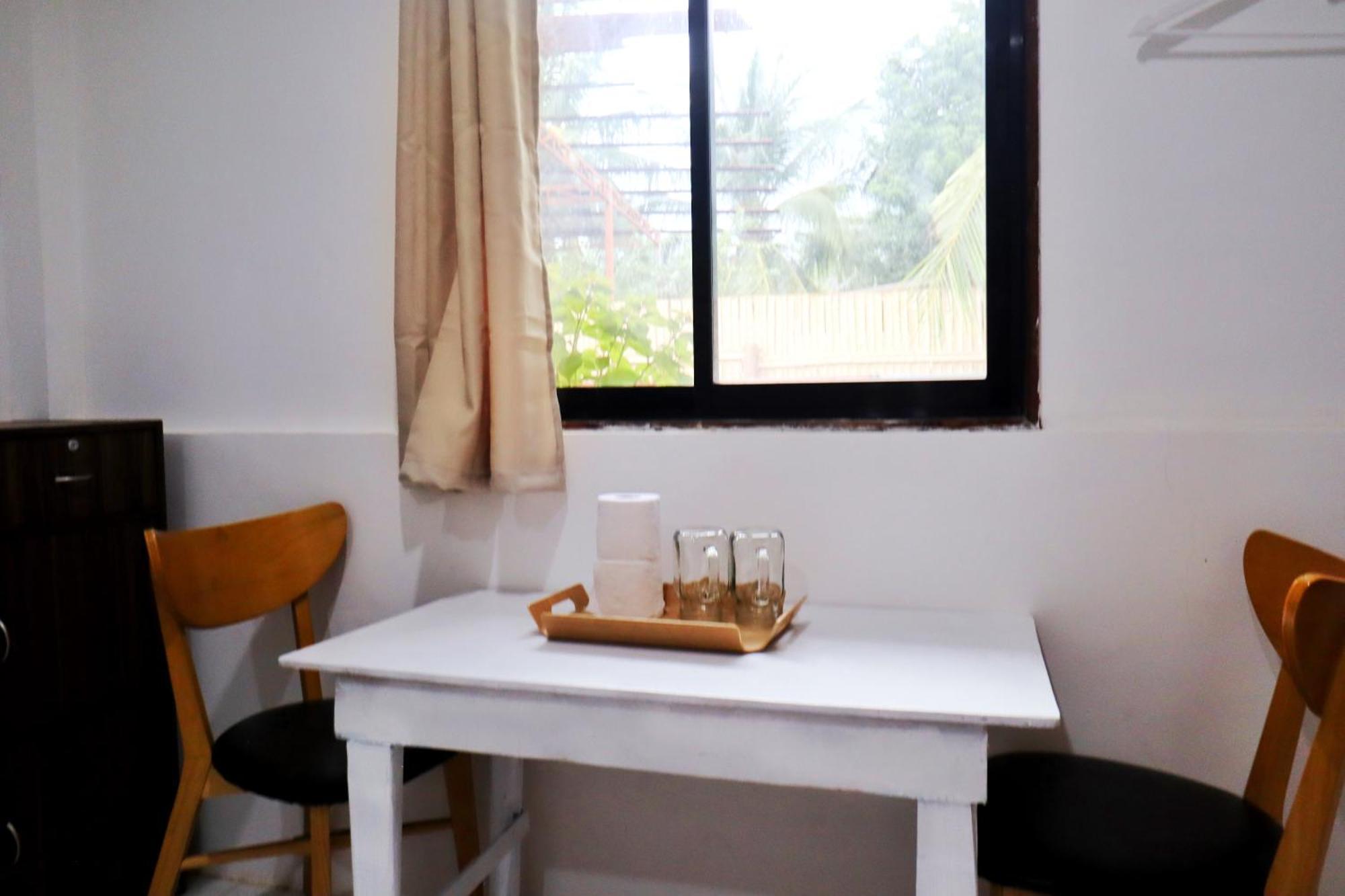 Ocean Breeze Hostel By Daily Sweet Moalboal Exterior photo